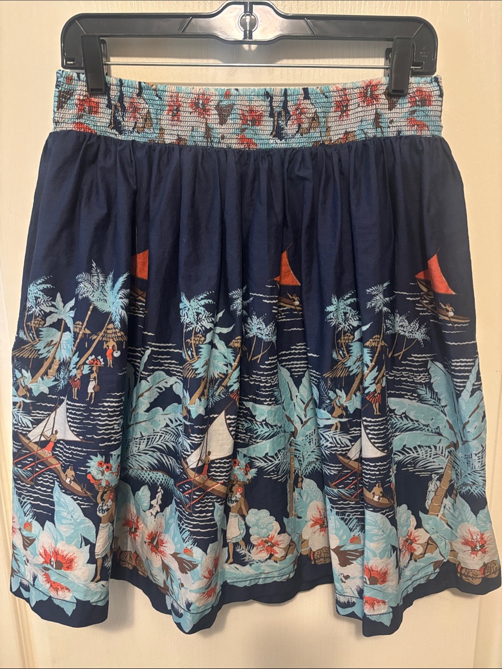 Tommy Hilfiger Navy Tropical Floral Smocked Waist Skirt With Pockets!